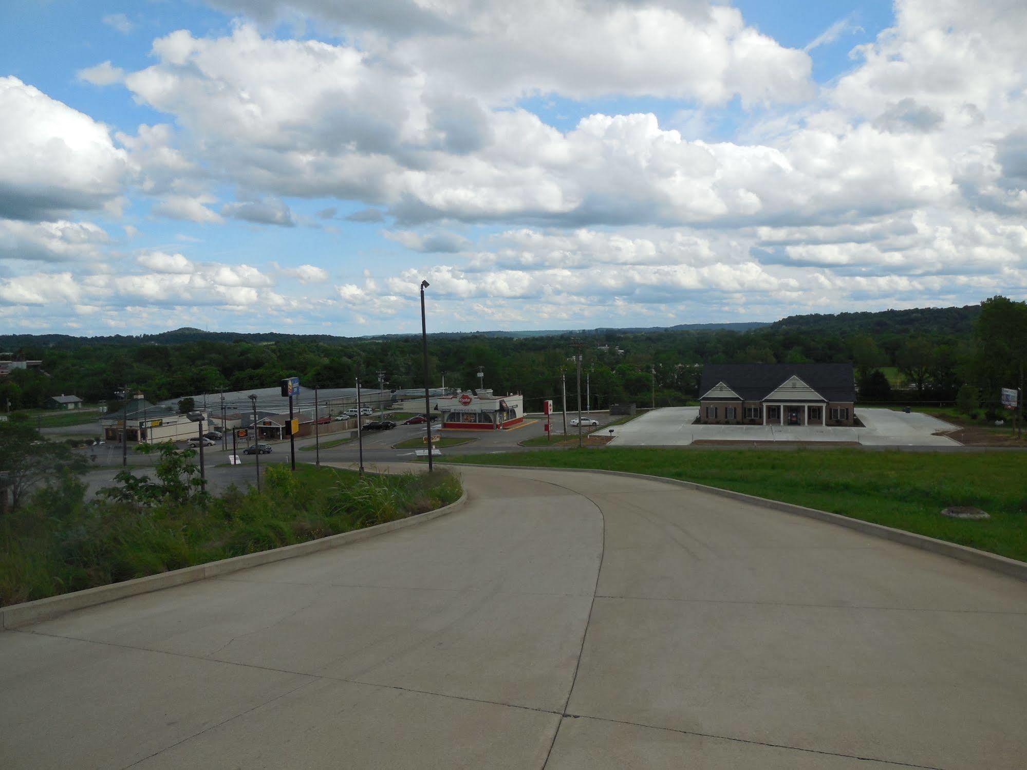 Giles Hotel Inn And Suites Pulaski Luaran gambar